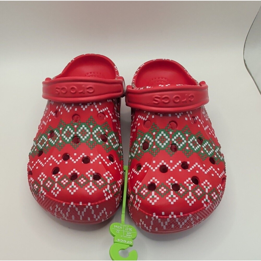 Crocs Baya Holiday Graphic Red Crocs Baya Holiday Graphic Clogs  W6, M4